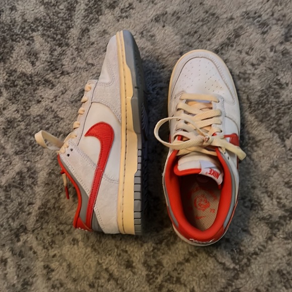 Work once Nike dunks - Picture 2 of 3